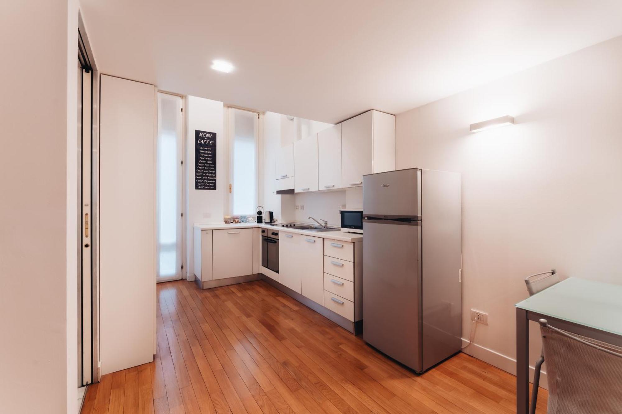 Charming De Togni Apartment Милано Екстериор снимка